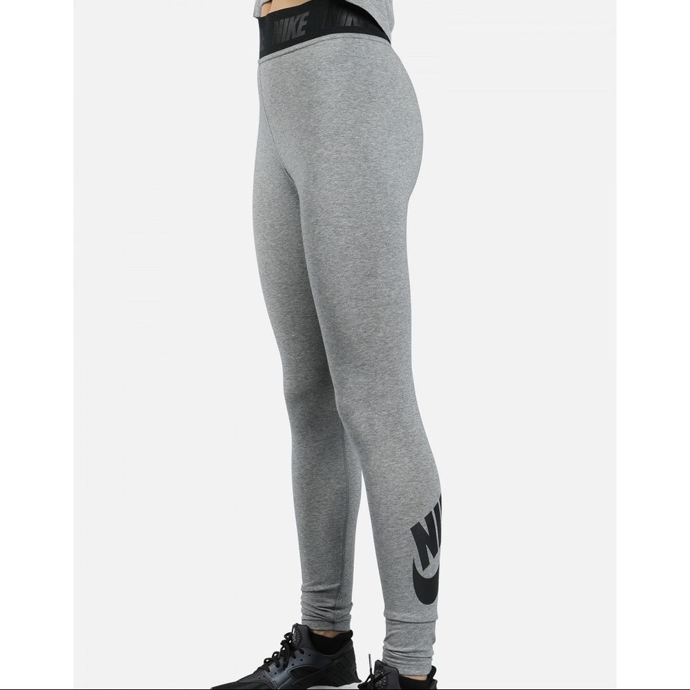 💫LOWEST💫NIKE HIGH-WASITED LEG-A-SEE LEGGINGS
